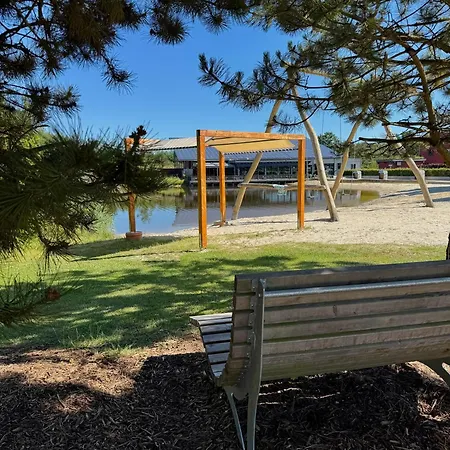 فندق Veenland 4*